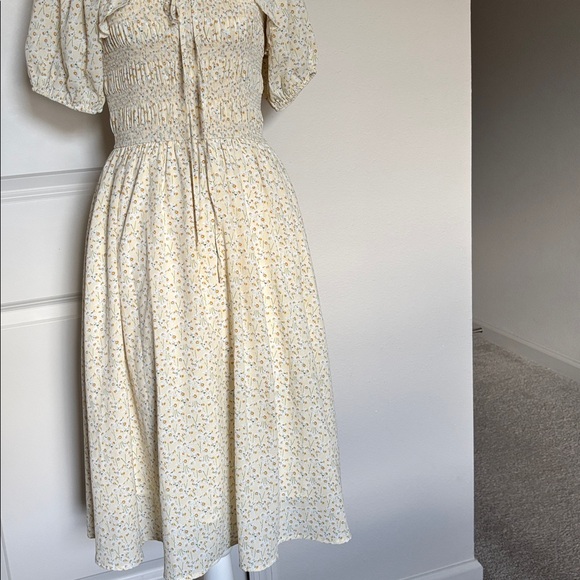 Ivy City Co XS butter yellow and baby blue Floral Smocked Midi Dress Puff Sleeve - Picture 5 of 10